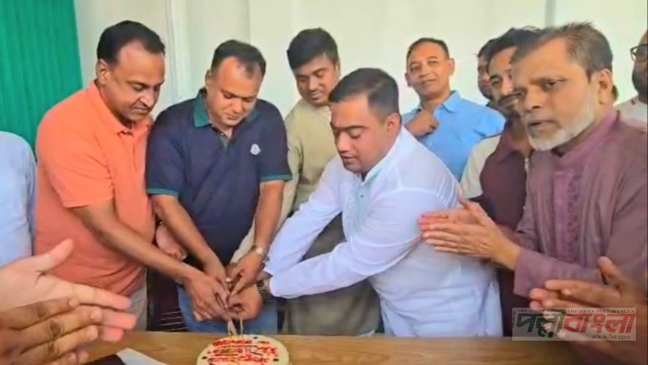 বিএনপির নেতা টুটুলের জন্মদিনে নেতাকর্মীদের উচ্ছ্বাস 